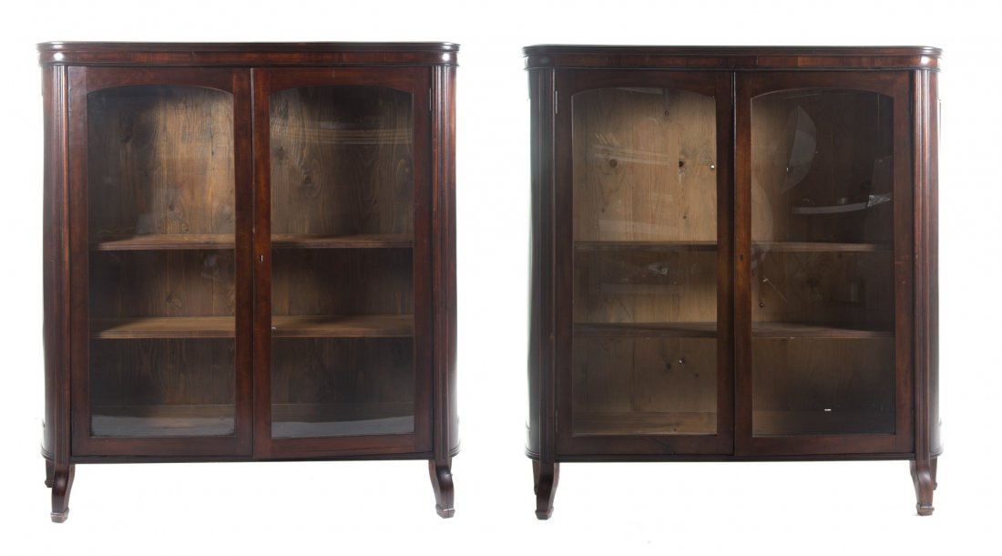 Pair of English mahogany bookcases (1 of 10)