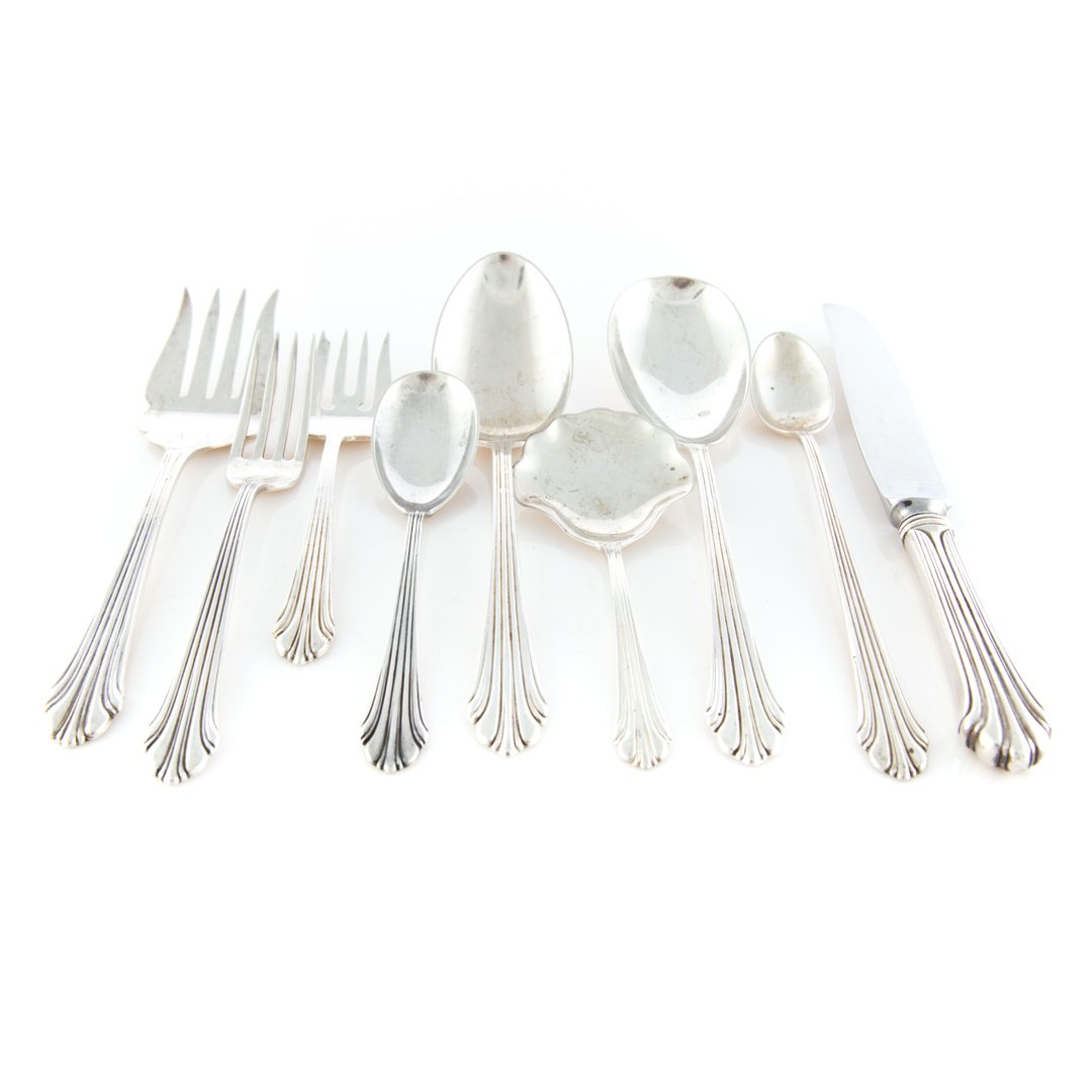 Stieff "Homewood" sterling 47-piece flatware (1 of 5)