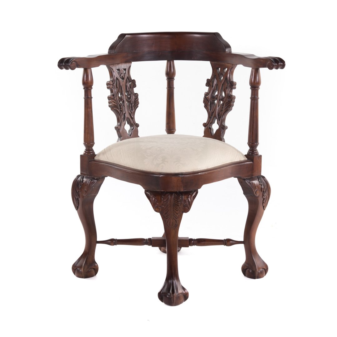 George II style mahogany corner chair (1 of 3)