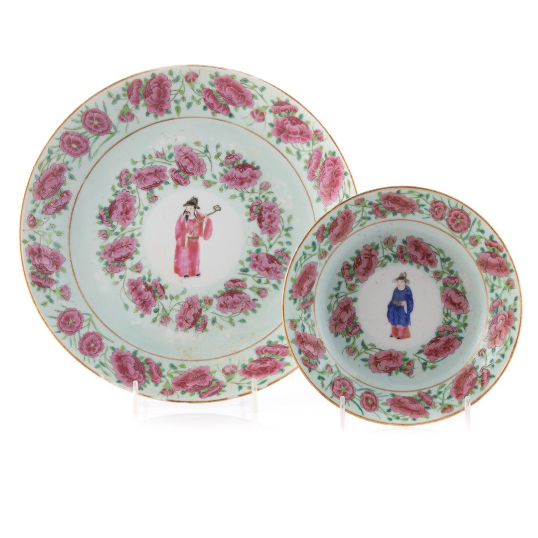 Two Chinese Export Famille Rose bowls (1 of 6)