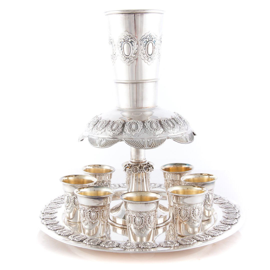 Judaica Masorett sterling Kiddush cup fountain (1 of 6)