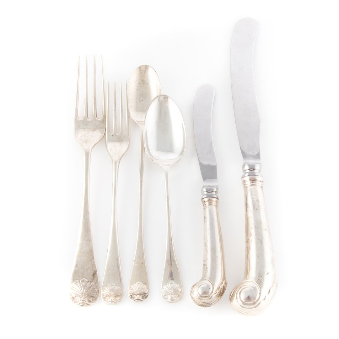 Stieff Williamsburg Shell sterling 73-pc flatware (1 of 4)