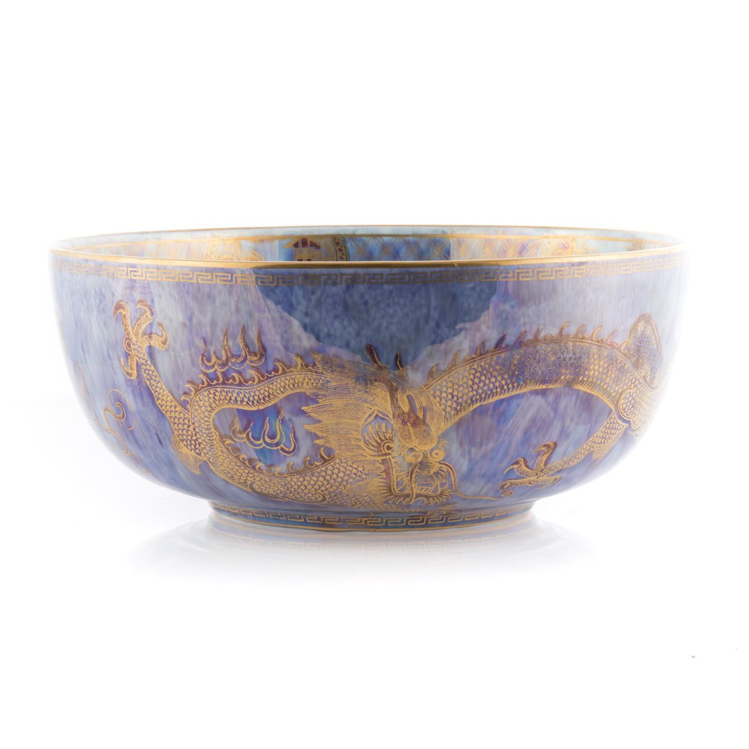 Wedgwood dragon lustre bowl (1 of 8)