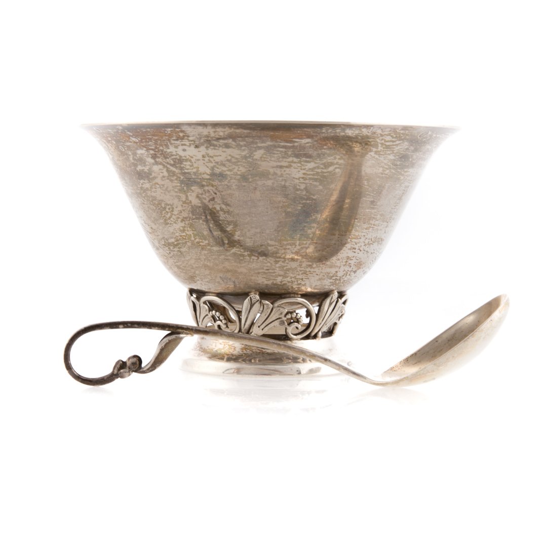 Jensen/LaPaglia style sterling bowl and spoon (1 of 5)