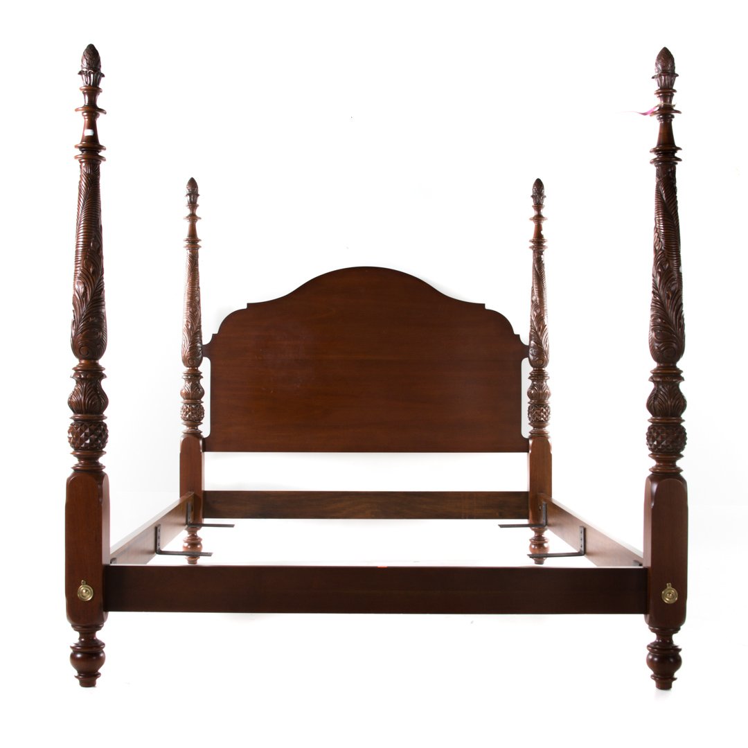 Hickory Chair Chippendale style bedstead (1 of 4)