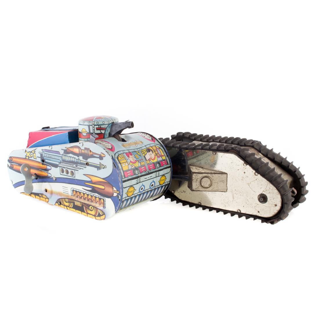 Marx Silver Tank and Tin Litho Tank (1 of 2)