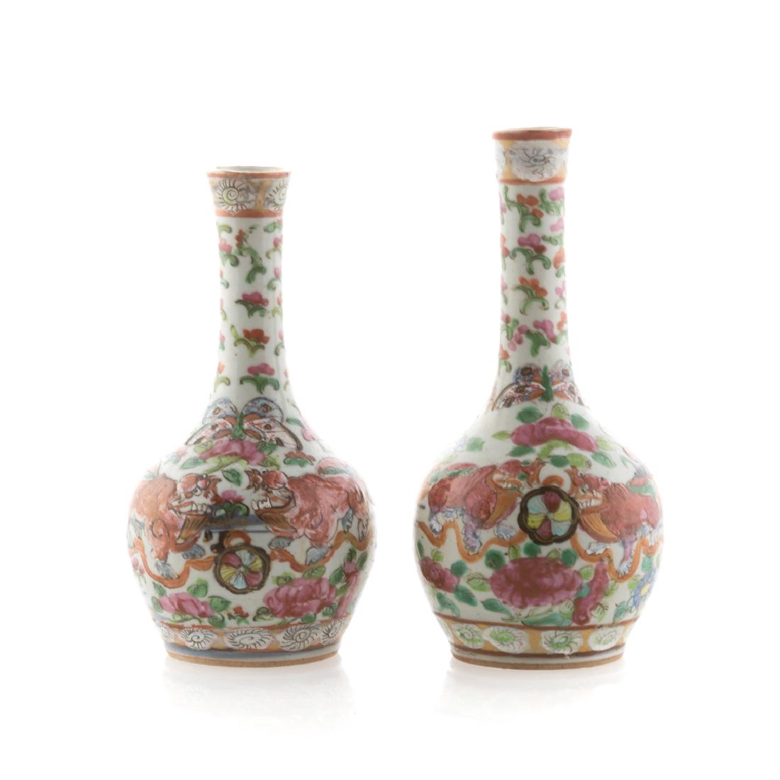 Pair of Chinese Export bottle vases (1 of 5)