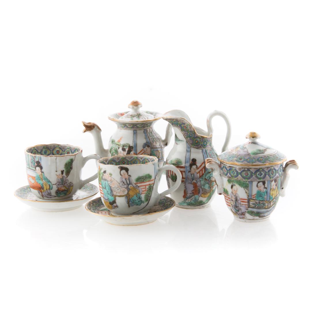 Chinese Export Famille Verte miniature tea set (1 of 4)