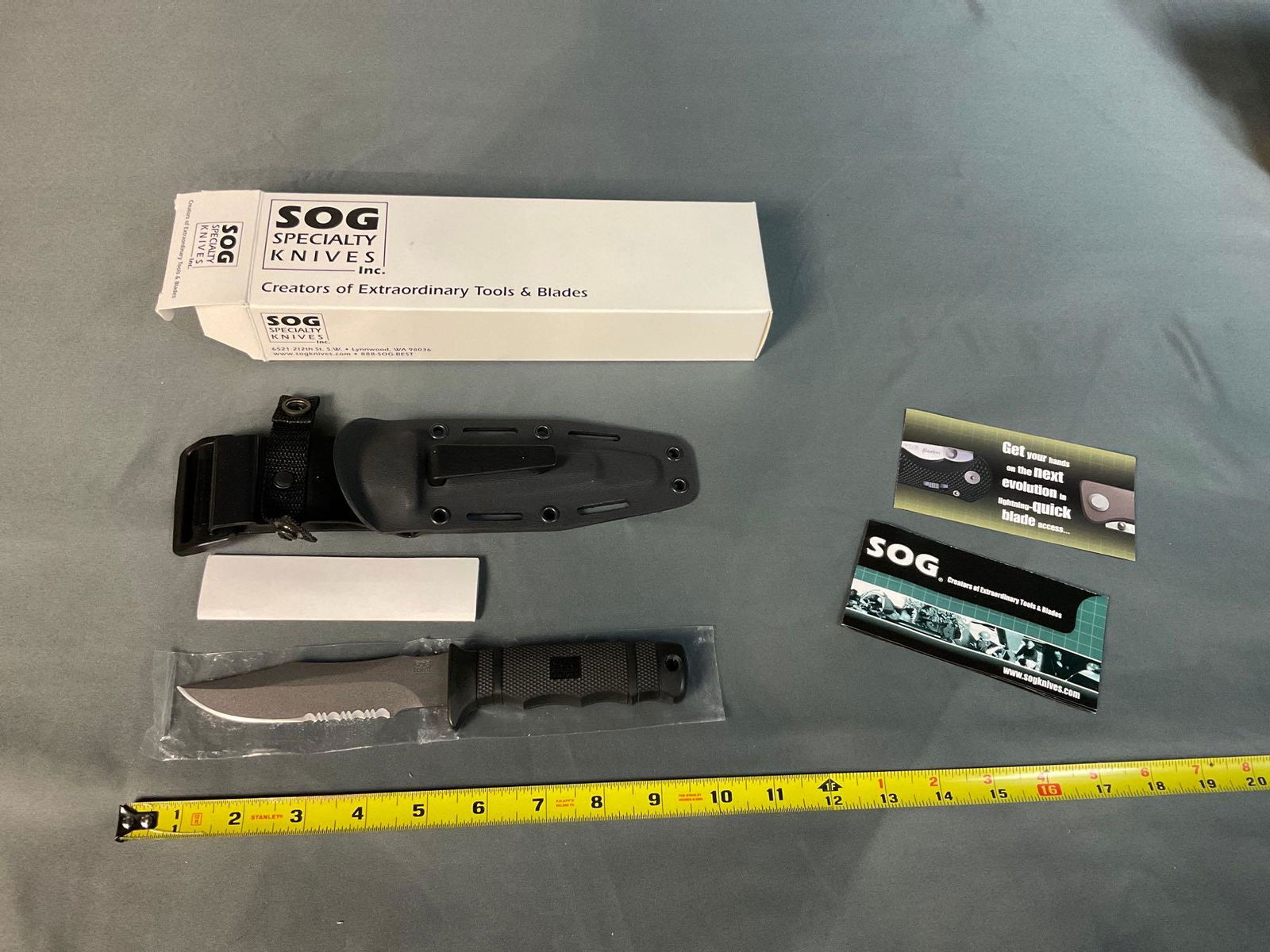 New Sog M37 Seal Pup Knife (1 of 4)