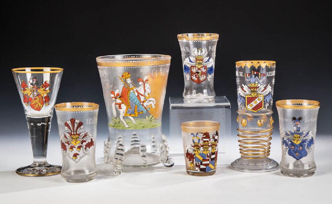 Fünf Becher, Stangenglas und Spitzkelch (1 of 1)