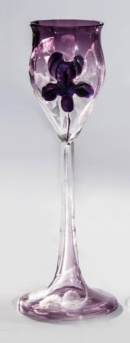 Stängelglas mit Lilie Moser, Karlsbad, 1905 Farbloses (1 of 1)