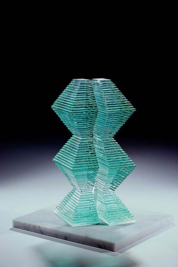 Objekt Ikuta glass obejct contemporary modern: Niyoko Ikuta Grünes Glas, geschliffen und poliert, laminiert. Marmorsockel. H. 34,5 cm (33670018). Seit den frühen 80er Jahren hat sich die Künstlerin an zahlreichen internationalen Ausstellungen b