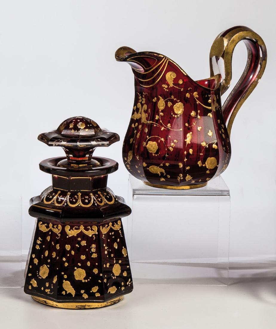 Sahnekännchen und Flakon mit Stöpsel (1 of 1)