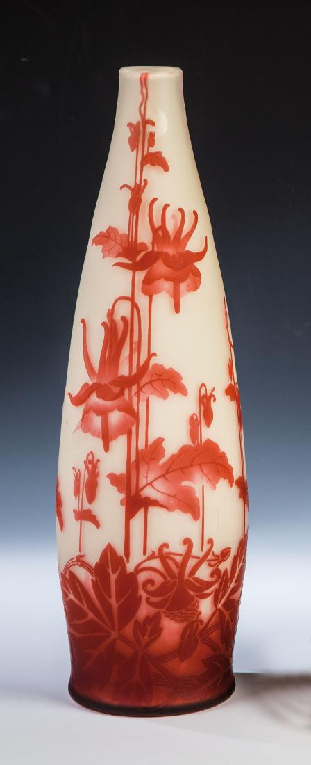 Große Vase mit Akelei (1 of 1)