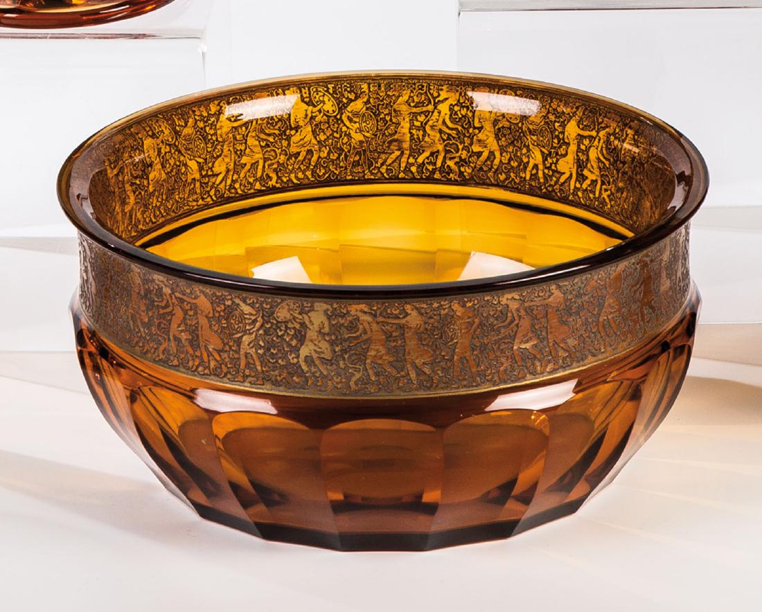 Schale mit Amazonen (1 of 1)