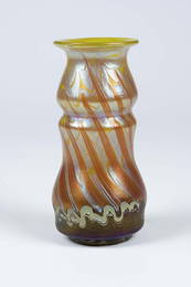 582: Vase Opal Phaenomen Gre 358 Loetz Glass Deco