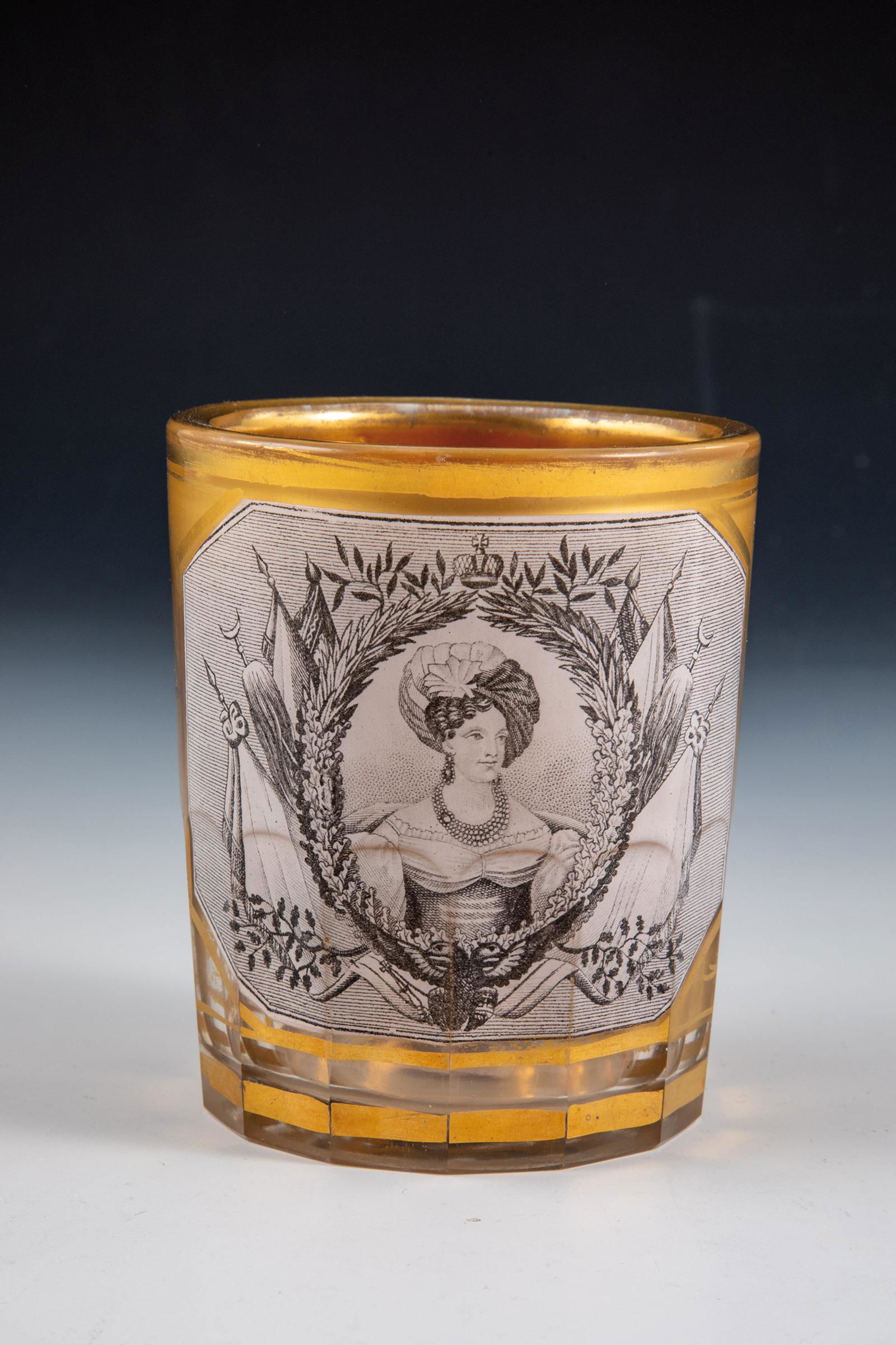 Becher mit Portrait von Alexandra Fjodorowna (1 of 1)