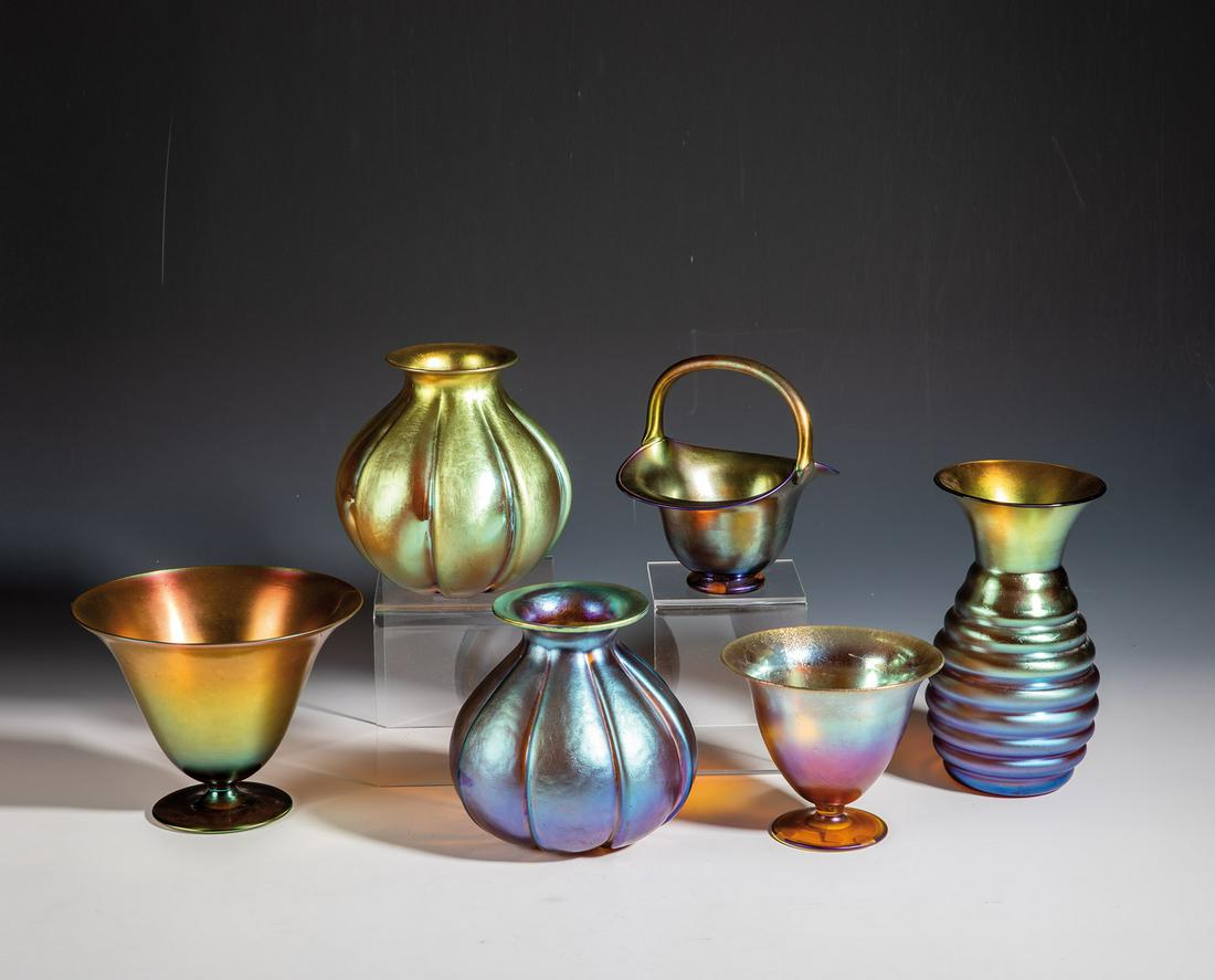 Konvolut: Fünf Vasen und ein Henkelkorb (1 of 1)