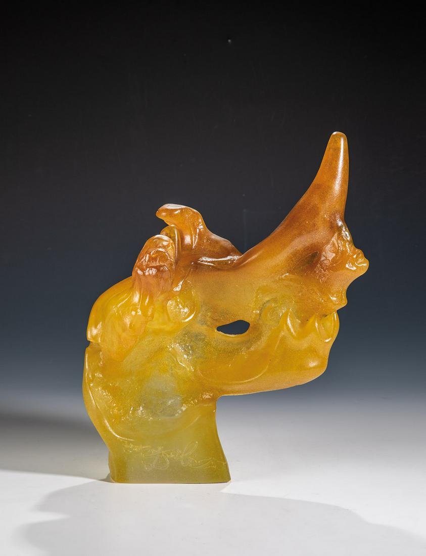 ''Rhinocerotype Chippendale'': ''Rhinocerotype Chippendale'' Salvador Dali (Entwurf), Cristallerie Daum , 1972 Pâte de verre in Gelb- und Brauntönen, formgeschmolzen. Bez.: Dali - DAUM MADE IN FRANCE - 123/150 (erhaben fo