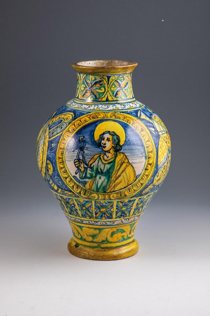 ApothekengefÃ¤ÃŸ mit der Hl. Apollonia (1 of 1)