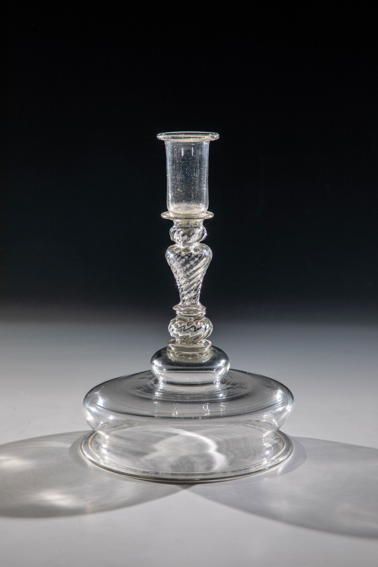 Seltener Kerzenleuchter (1 of 1)