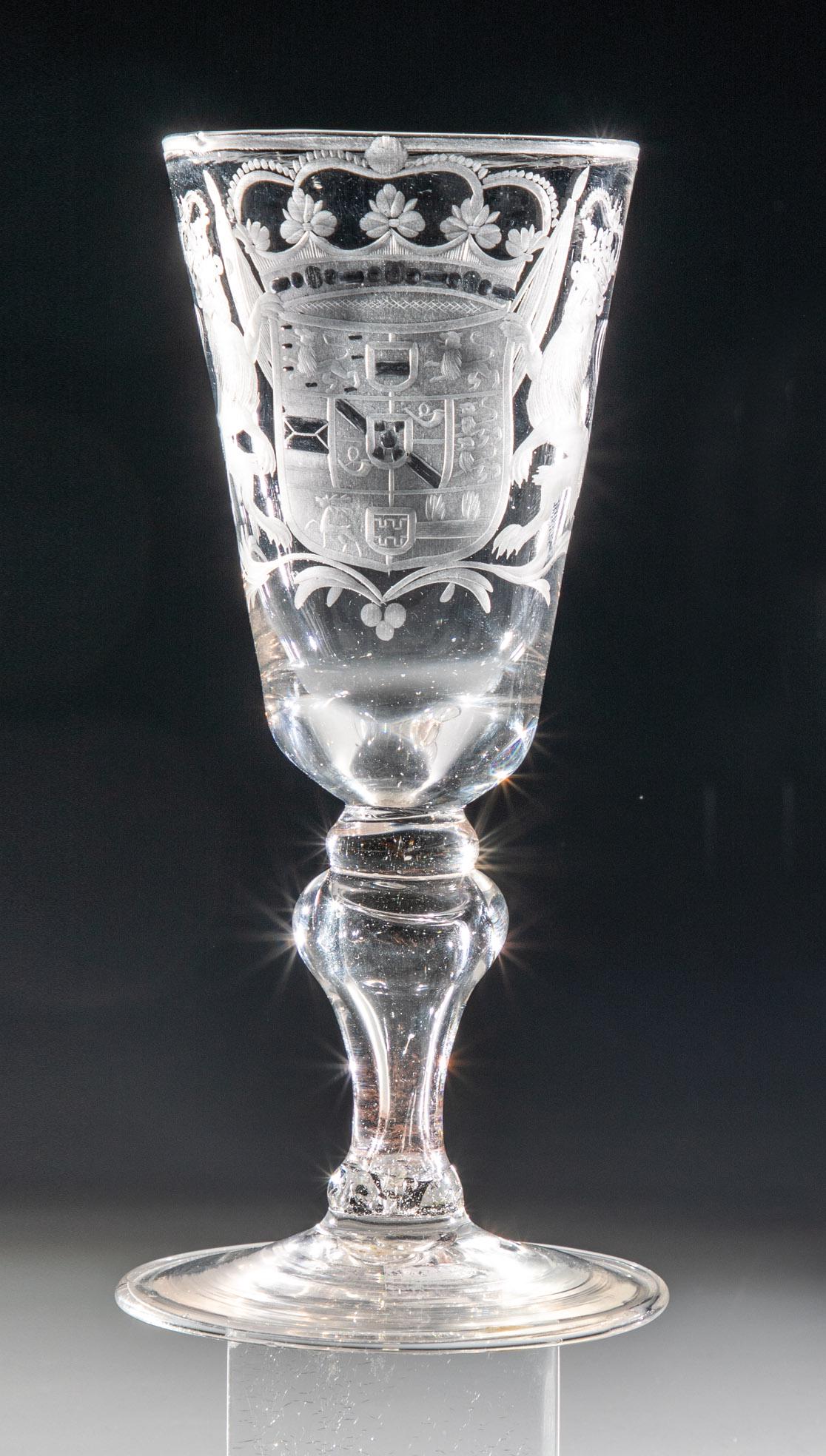 Pokal mit Wappen Nassau-Oranien (1 of 1)