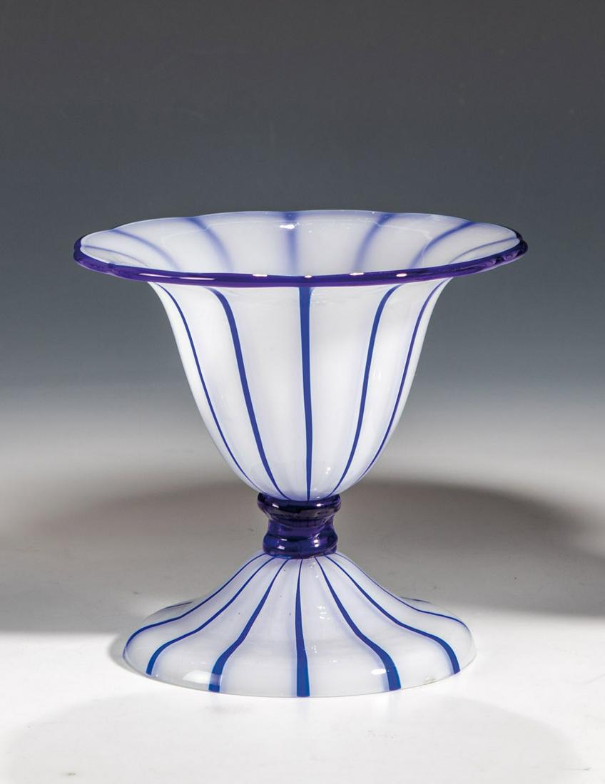 Kleine FuÃŸvase ''Opal mit blauen Streifen Ausf. 157'' (1 of 1)