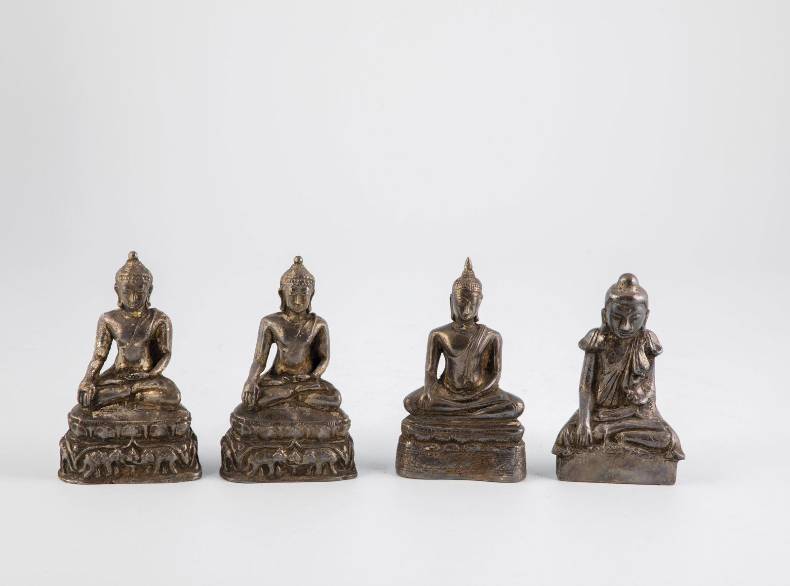 Konvolut vier Buddhas (1 of 1)