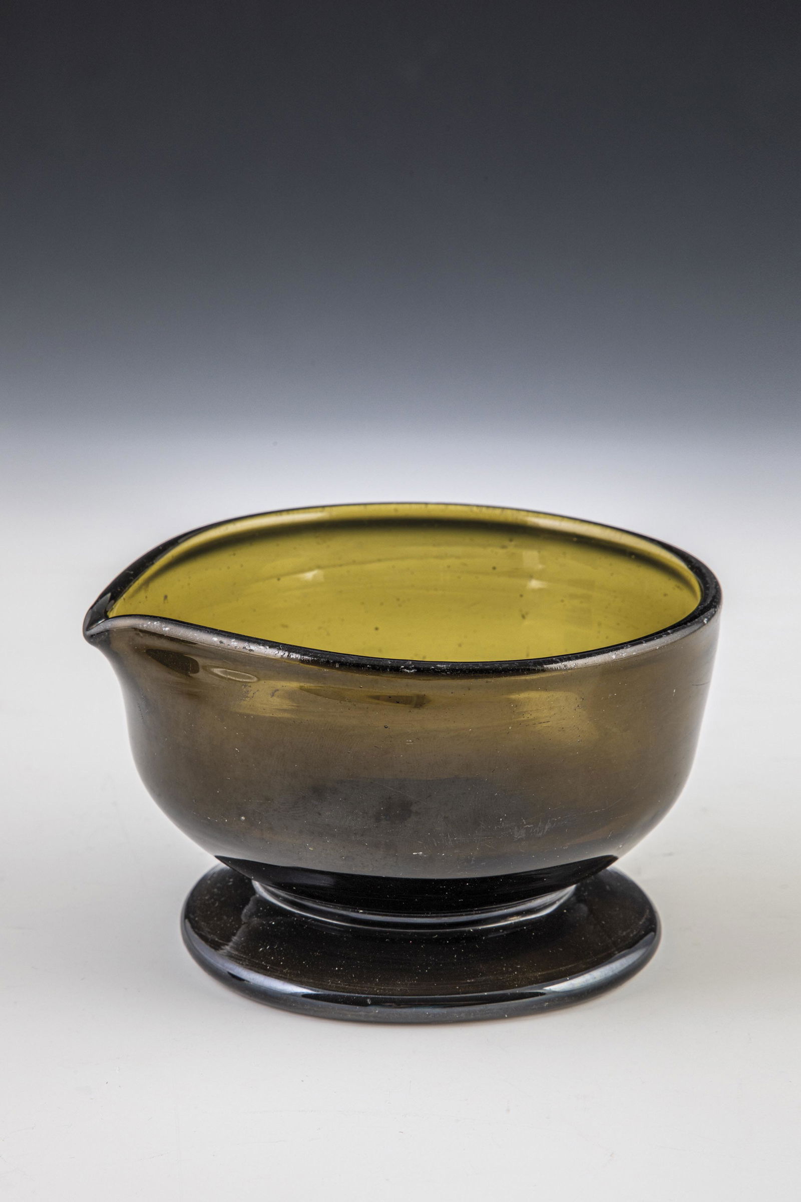 Rare pharmacy friction bowl (1 of 1)