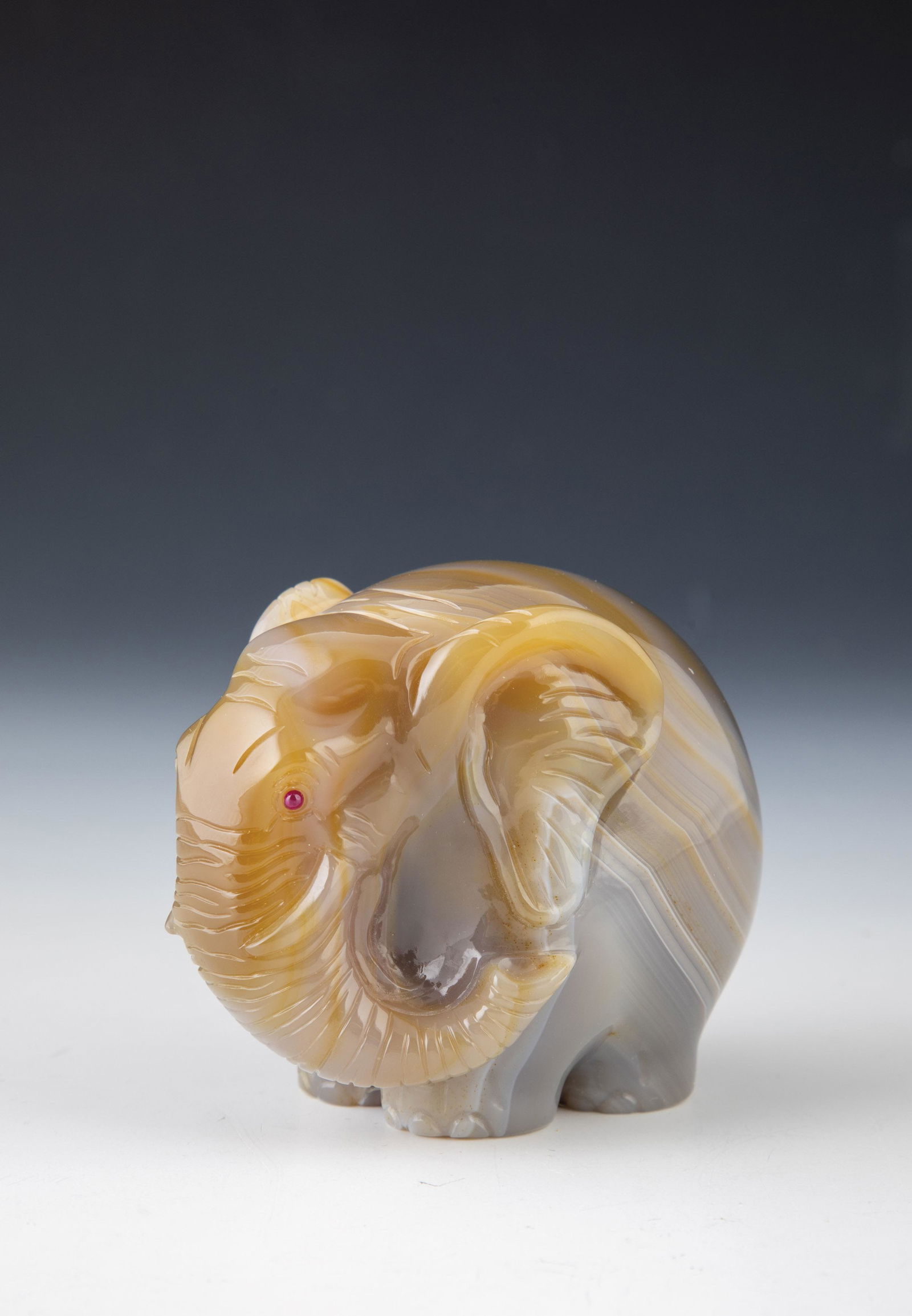 Ball elephant (1 of 1)