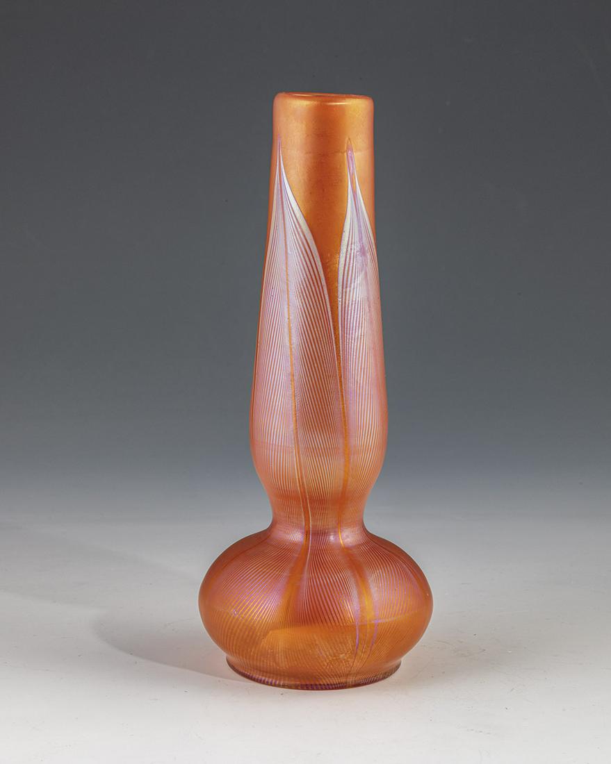 Long neck vase ''hyacinth phenomenon Gre 166'' (1 of 2)