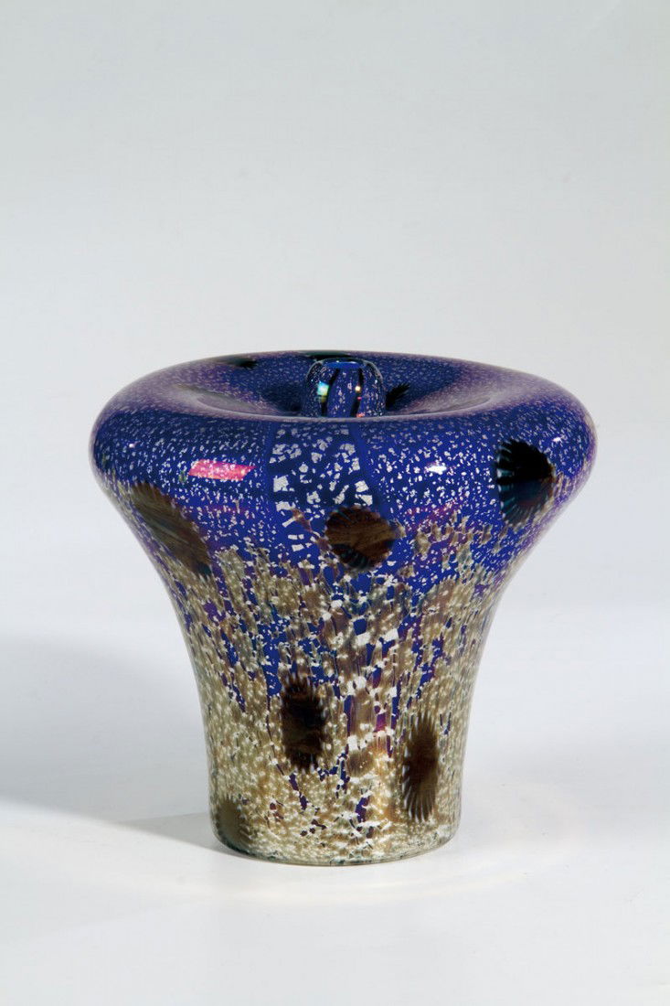 'Yokohama' - Vase ''a reazioni policrome su meta: 'Yokohama' - Vase ''a reazioni policrome su metallo'' Aldo Nason (Entwurf und Ausführung), Arte Vetreria Muranese (A.VE.M.), Murano, um 1960 Farbloses Glas, mit eingeschmolzenen weiß-schwarzbraunen