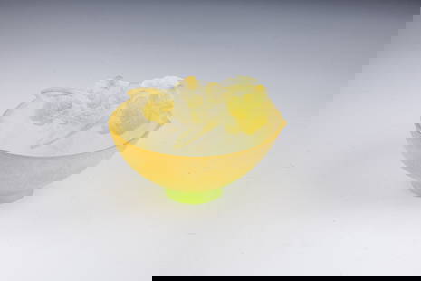 Bowl with mimosa: Bowl of mimosa Verrerie Daum, 2nd half of the 20th century PÃ¢te de verre in colourless, orange, yellow and green tones, moulded. Plastic dÃ©cor: inflorescences and foliage of mimosa. Underside