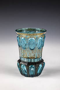 Ranft Mug: Ranftbecher Russia or Harrach around 1820 Turquoise glass. Floor with sanded tear-off and ribbed stand. Ranft with high-cut arches surrounded by silver painting on a dark background. Nine-faceted