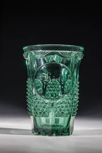 Cup: Beaker Graeflich Harrach ?sche Glasfabrik, New World, ca. 1835 Emerald green glass. Bottom with deep notched finish. Seven-faceted walls with high-cut arched panels, these with stone-cut decoration.