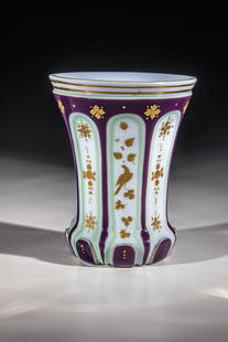 Triple Lid Mug: Beaker with triple overlay North Bohemia, ca. 1840 Frosted glass with uranium-containing, again frosted glass and violet-coloured overlay. Notched back. Ranft with high-cut arches with gilded edges.