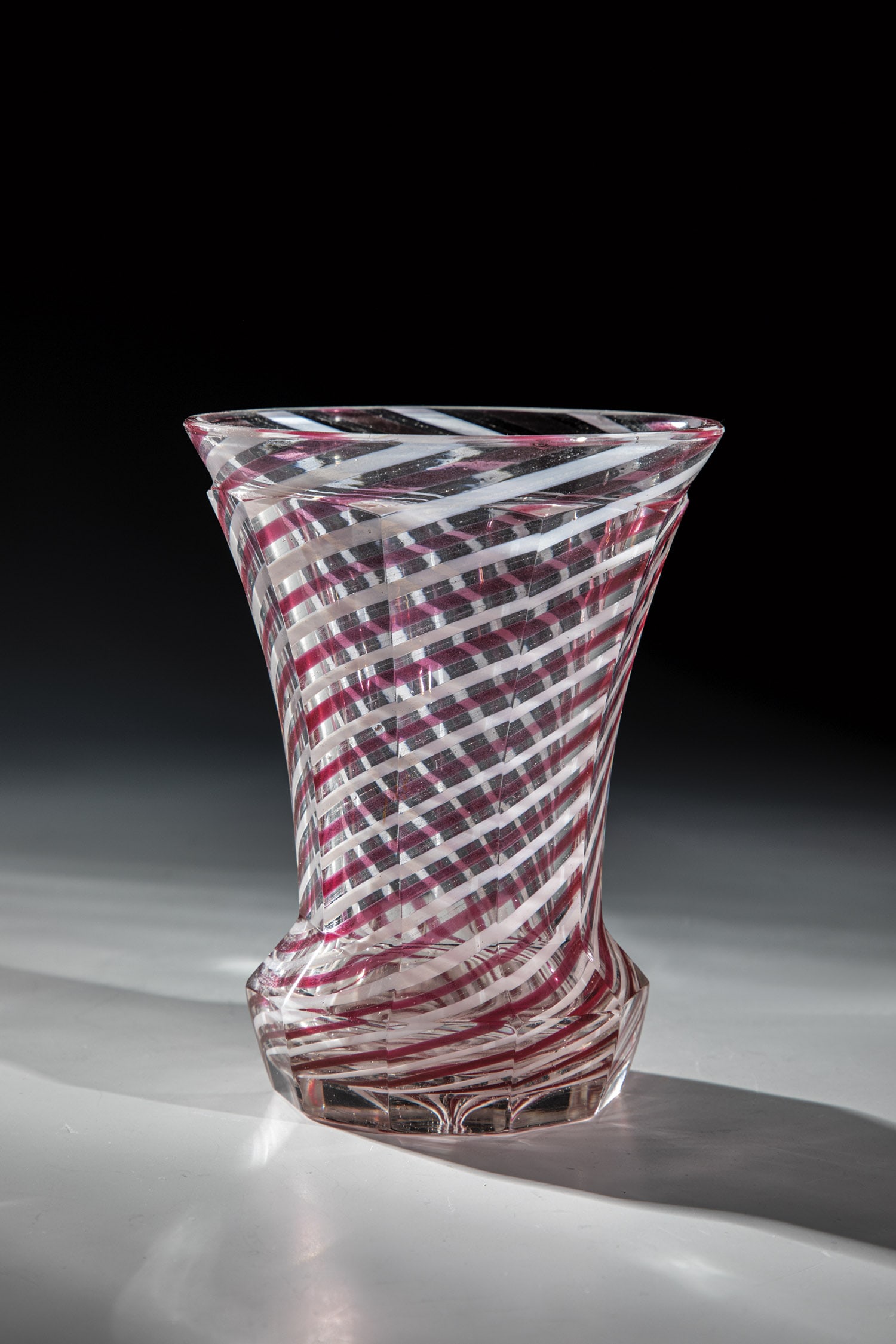 Thread glass (1 of 1)