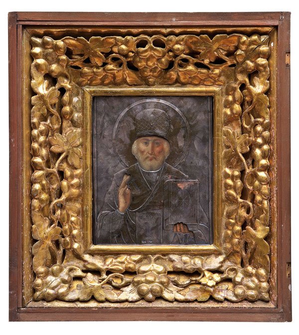 Heiliger Nikolaus der Wundertäter mit Oklad und Ki: Heiliger Nikolaus der Wundertäter mit Oklad und Kiot Russland, 2. Hälfte 19. Jh. (Ikone), Moskau, 1881 (Oklad) Tempera auf Kreidegrund auf Holz. Halbfigurige Darstellung des segnenden Heiligen mit d