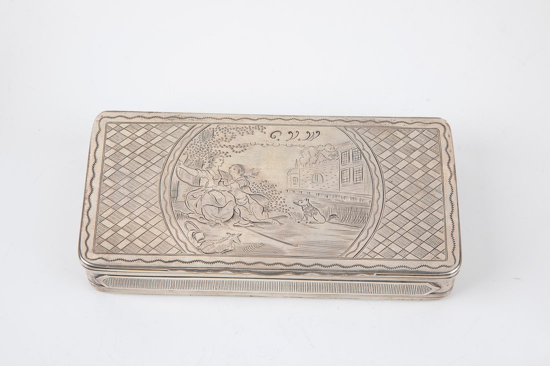 Cigar Box: Cigar box Netherlands, 1821 silver. Rectangular body with rounded corners. On the exterior wall, geometric décor in engraving. On the hinged lid and the bottom a round recess with engraved couple sce