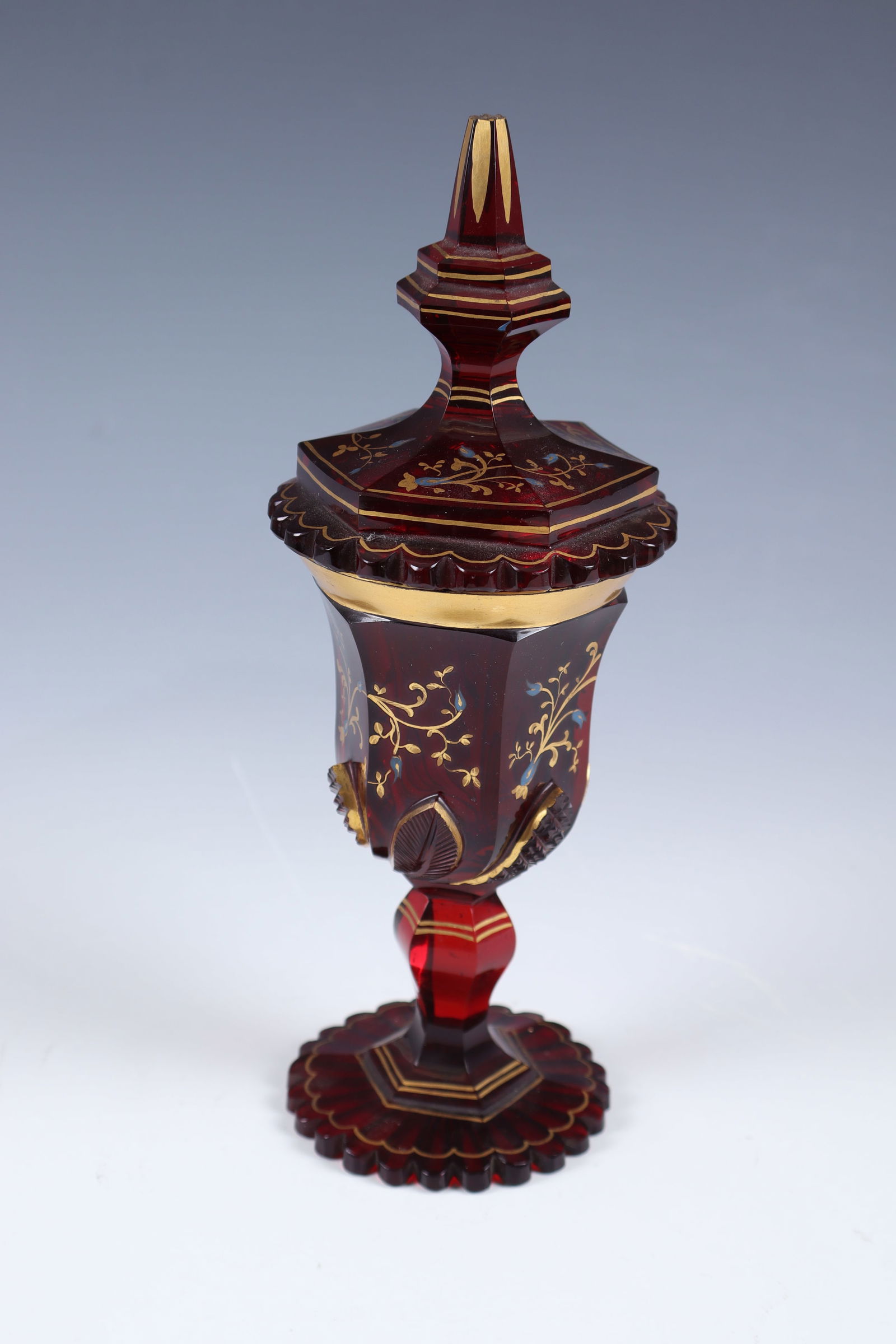 Small lidded cup (1 of 1)