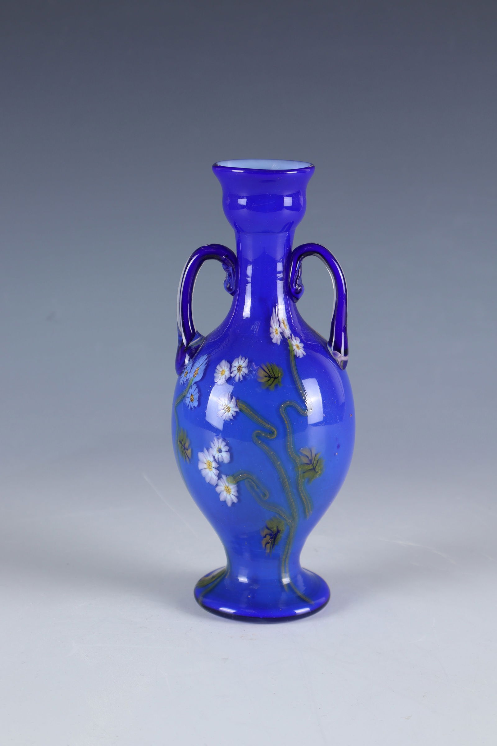 Decorative Handle Vase ''Murrine Florealis'' (1 of 1)