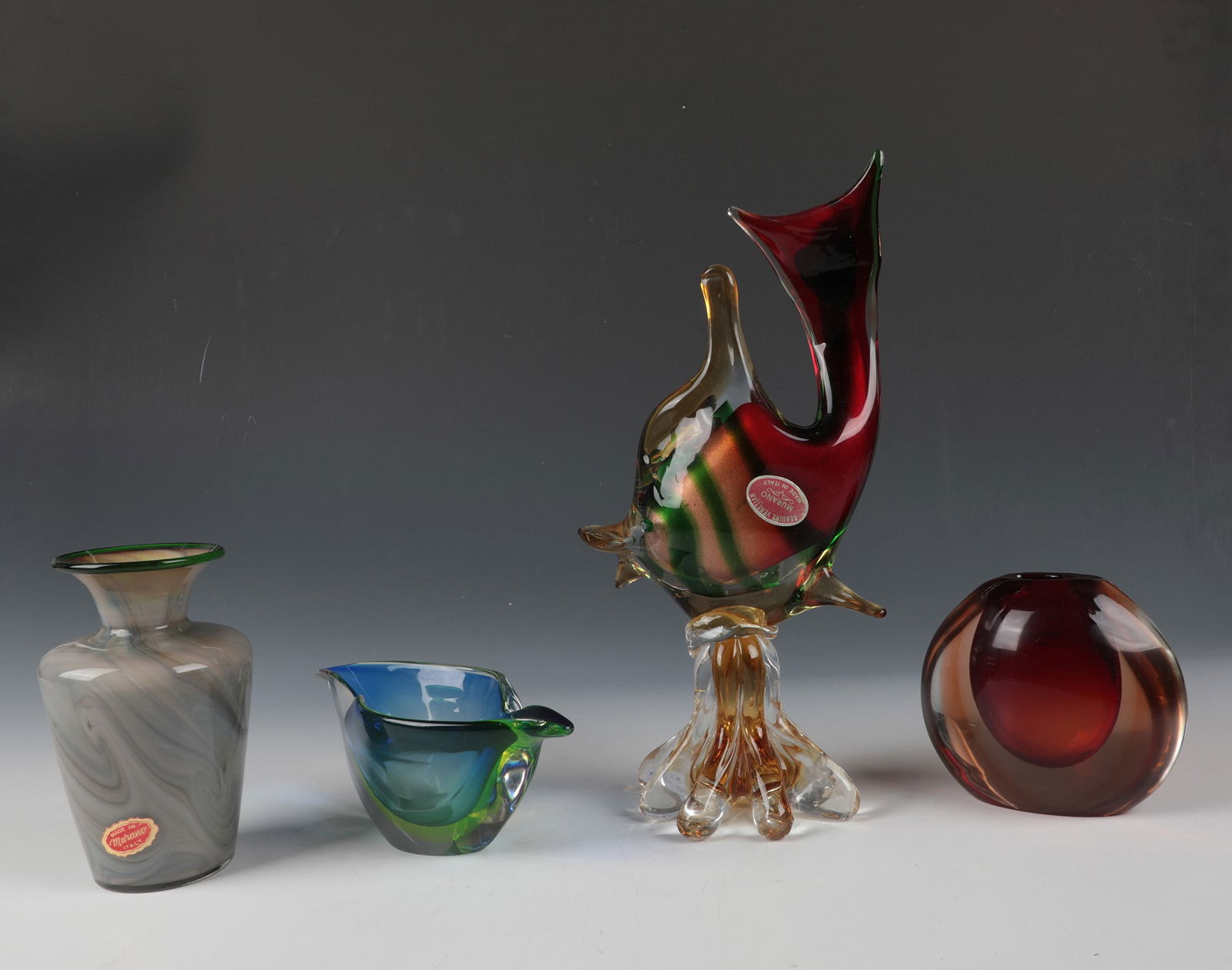 Mixed lot: 4 glass objects (1 of 1)