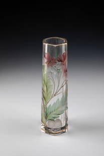 Vase: Vase Bohemia, c. 1910 Colourless glass, faceted cut. Circumferential décor in deep engraving: flower branches with buds and foliage. The intaglio engraving painted with polychrome transparent