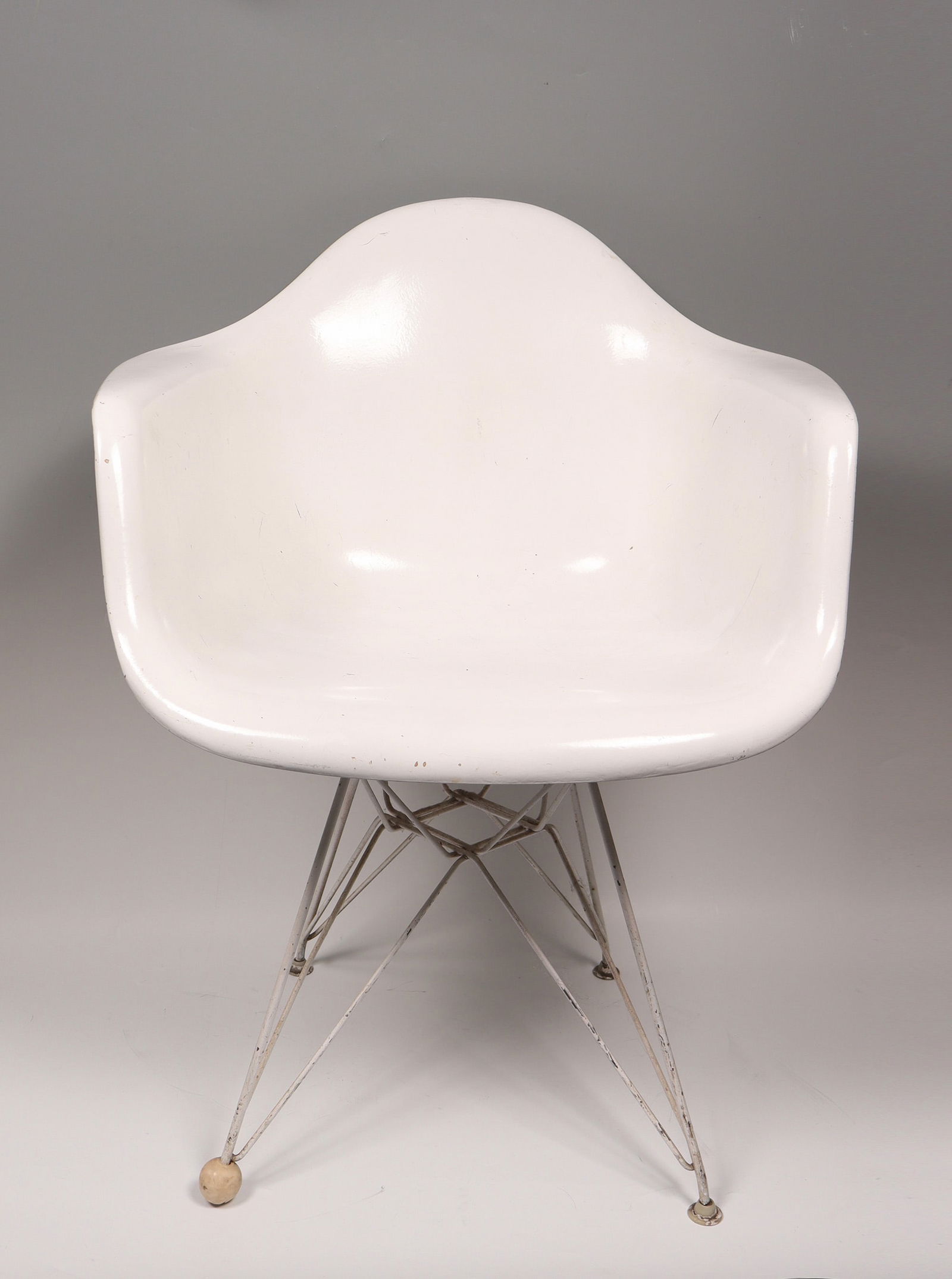 Pair of Armchairs, 'DAR' Design from 1948-50, Charles Eames: Two Armchairs ''DAR'' Charles & Ray Eames (Design), Zenith Plastics or Herman Miller, 1948-50