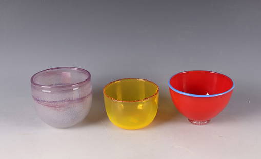 Three bowls: Three bowls 20th century White speckled bowl/vase with purple decoration by Bernhard Schagemann, signed in the bottom. H. 9.5cm. In addition, yellow bowl, inscribed in the bottom: id. H. 7cm. In addit