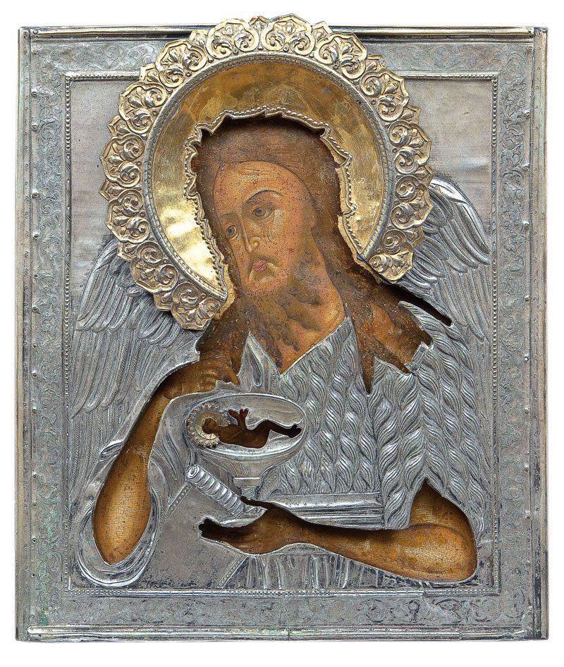 Großformatige Ikone mit Johannes dem Vorläufer aus eine: Großformatige Ikone mit Johannes dem Vorläufer aus einer Deesis mit Oklad Russland, 18. Jh. Laubholz-Einzeltafel mit zwei profilierten Rückseiten-Sponki. Kowtscheg, Lewkas, Eitempera. Halbfigurige