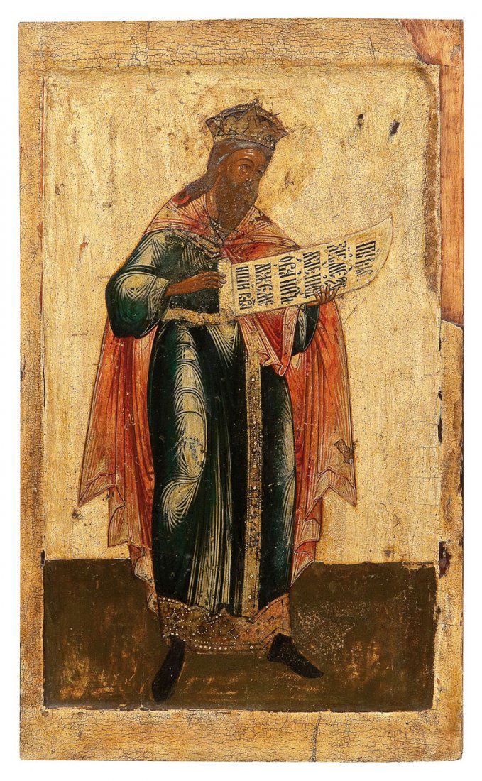 Große Ikone aus einer Ikonostase: Große Ikone aus einer Ikonostase Russland, 18. Jh. Verbund aus zwei Laubholz-Tafeln mit zwei Rückseiten-Sponki. Kowtscheg, Lewas, Eitempera. Ganzfigurige Darstellung eines königlichen Propheten des