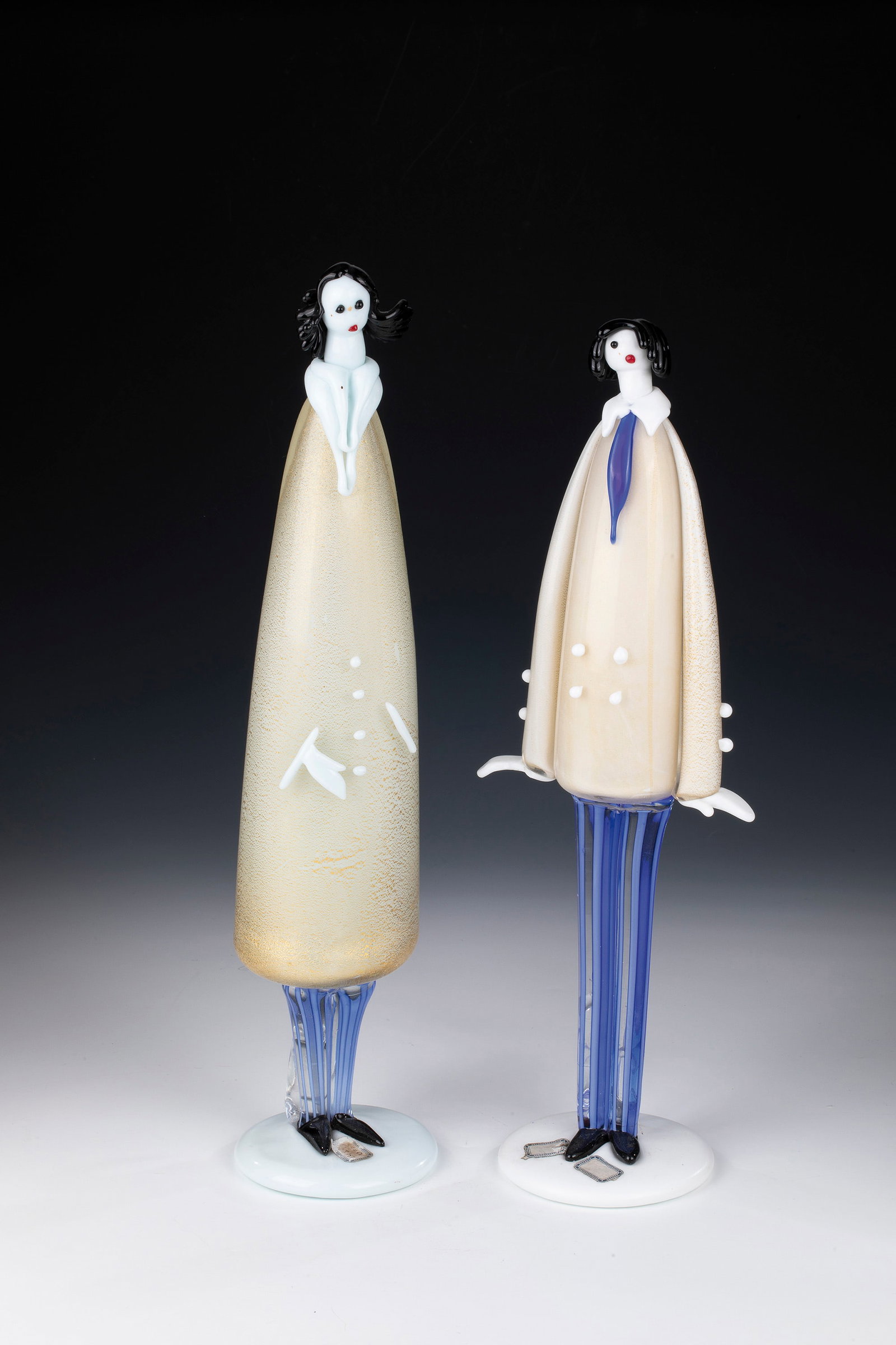 Pair of figures (1 of 1)