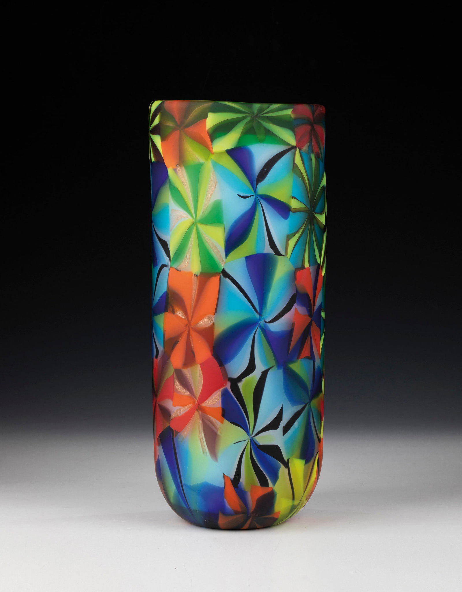 Vase ''Stellato'': Vase ''Stellato'' Pollio Perelda (design), Fratelli Toso, Murano, 1953 Colourless glass with star-shaped melted glass rods in various colours and aventurine. Surface acid-matted. Original - Adhesive l