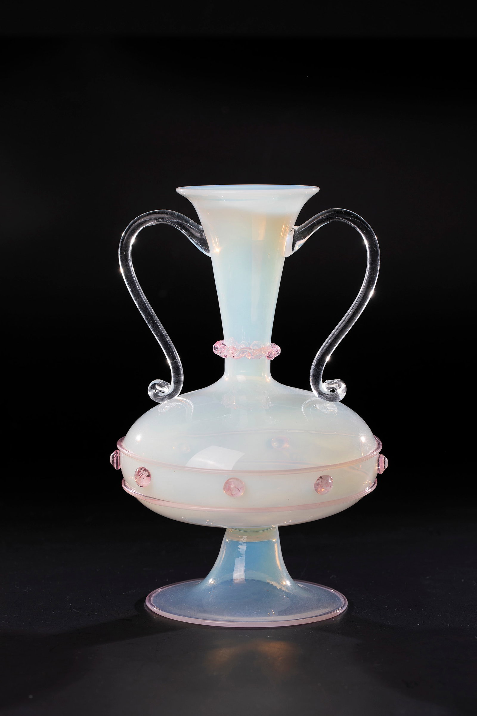 Handle vase made of opal glass (1 of 1)